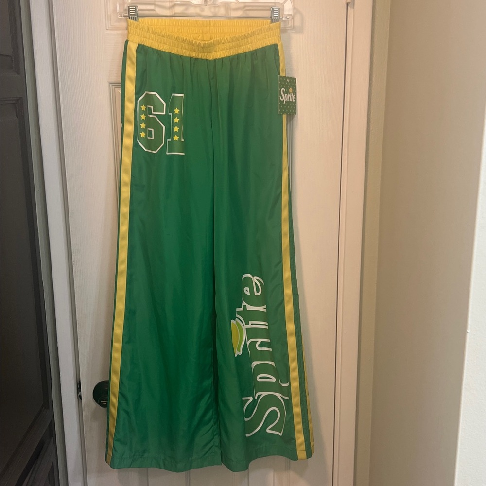 NWT Sprite Streetwear (XS) Joggers/Windbreaker Pants